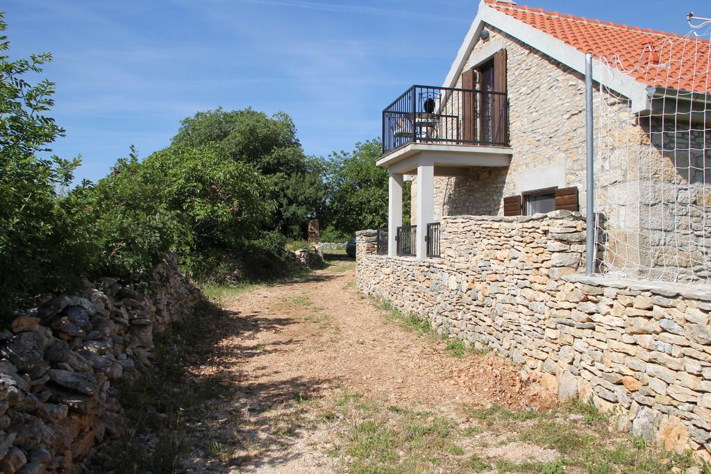 Rural House Gluic Villa Bogatic Bilik gambar